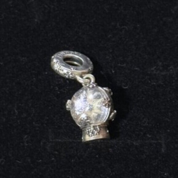 Pandora Snowflake Snowglobe Dangle Charm - Picture 4 of 4